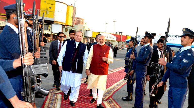 Narendra Modi (right) and Nawaz Sharif during Modi’s 2015 visit to Lahore